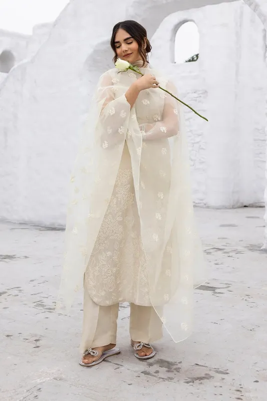 Beige long shirt with organza dupatta and silk trousers, featuring ivory embroidery – view 1 – Poshaq