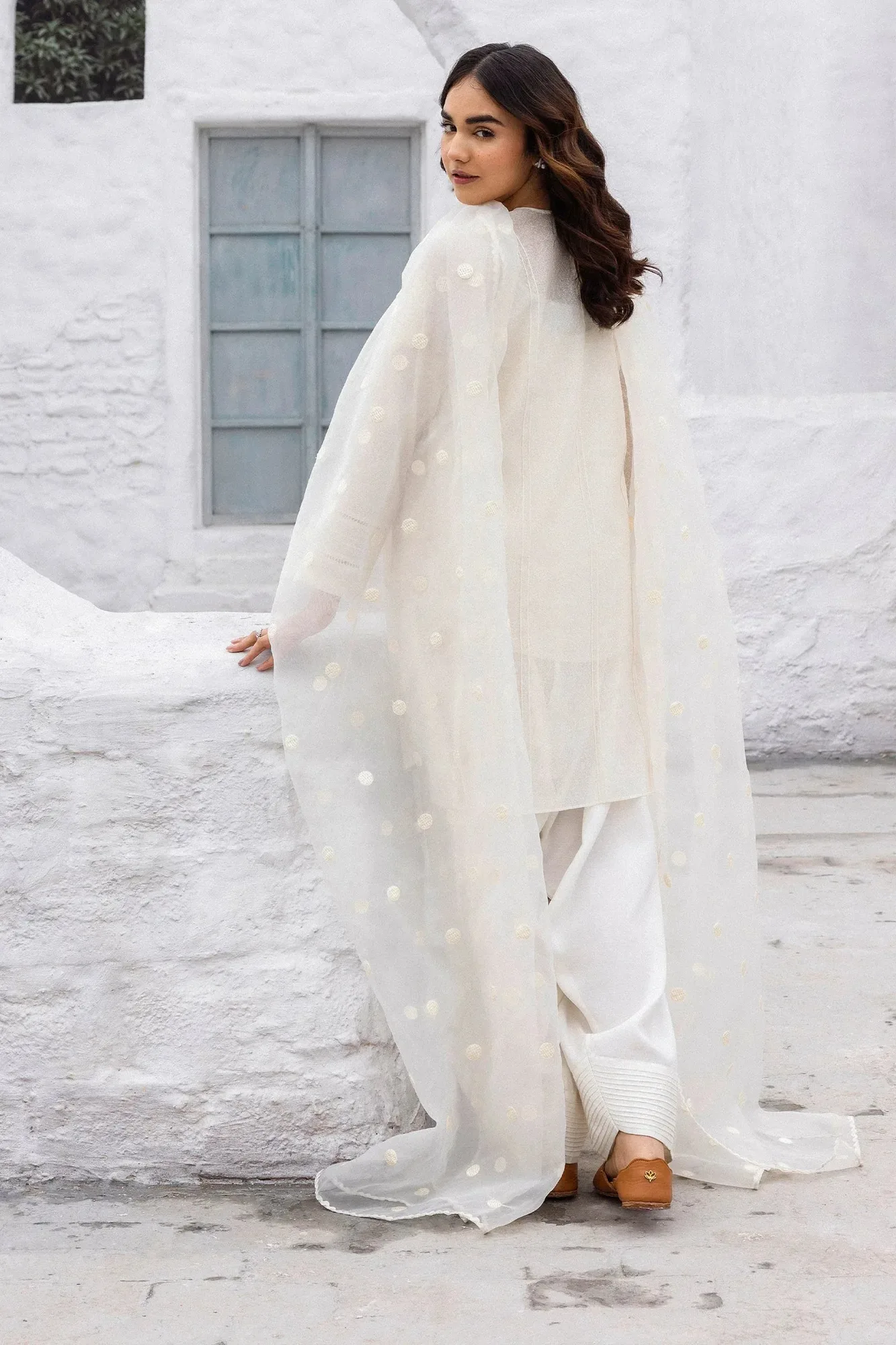 Erum Khan Ramadan Edition White Organza – view 2 – Poshaq