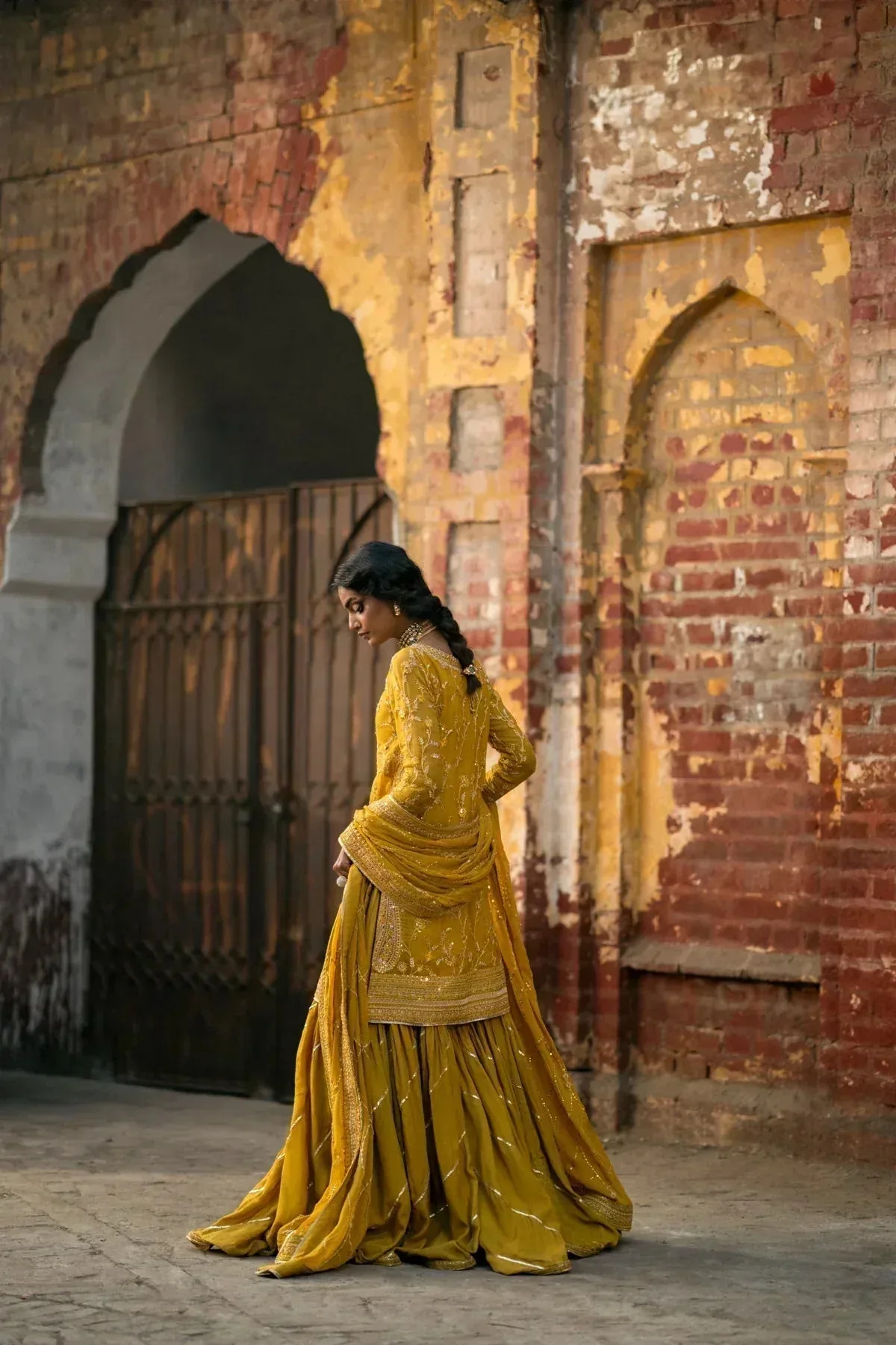 Erum Khan Mannat Formals Mustard Raw Silk – view 4 – Poshaq