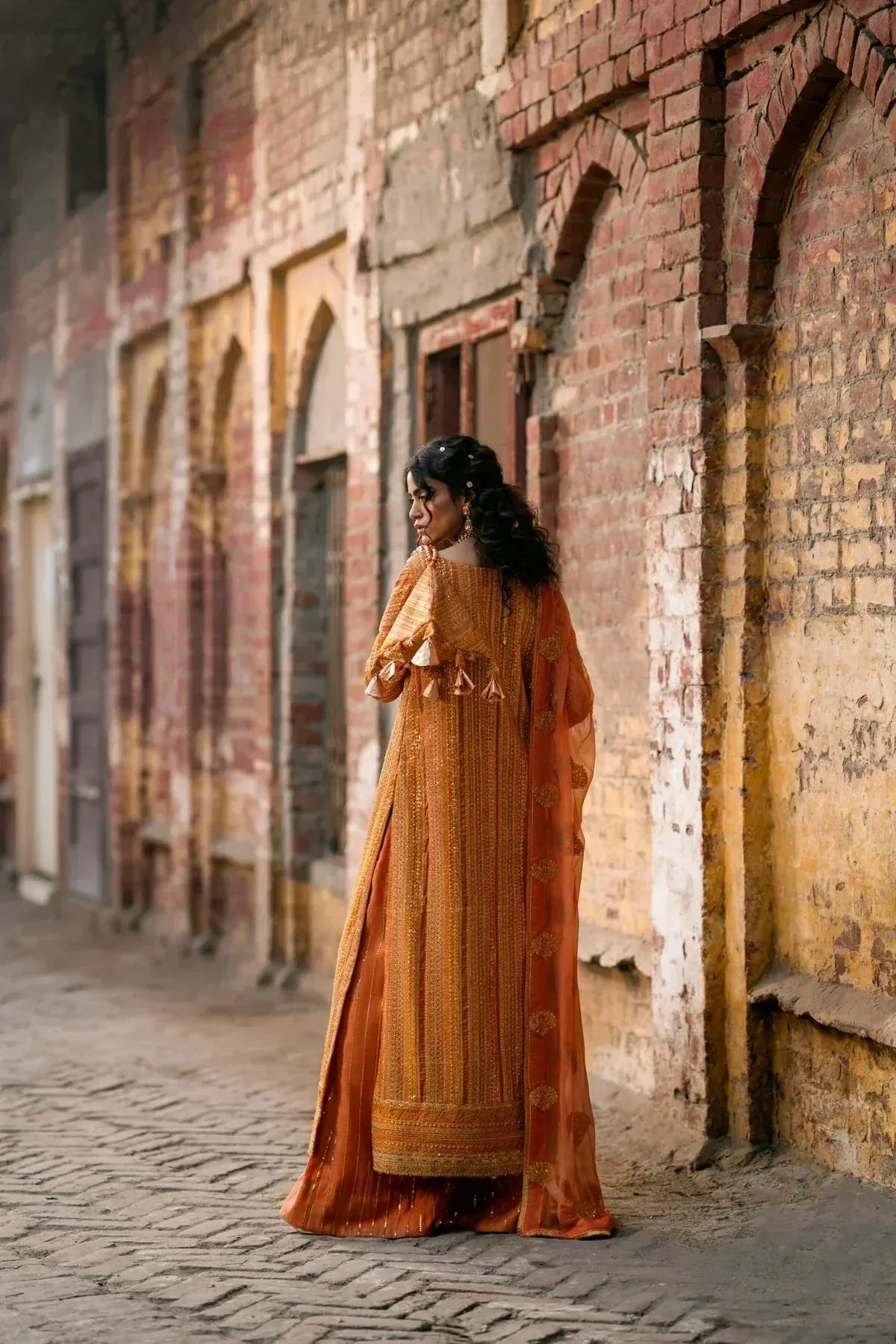 Erum Khan Mannat Formals Orange Chiffon – view 12 – Poshaq