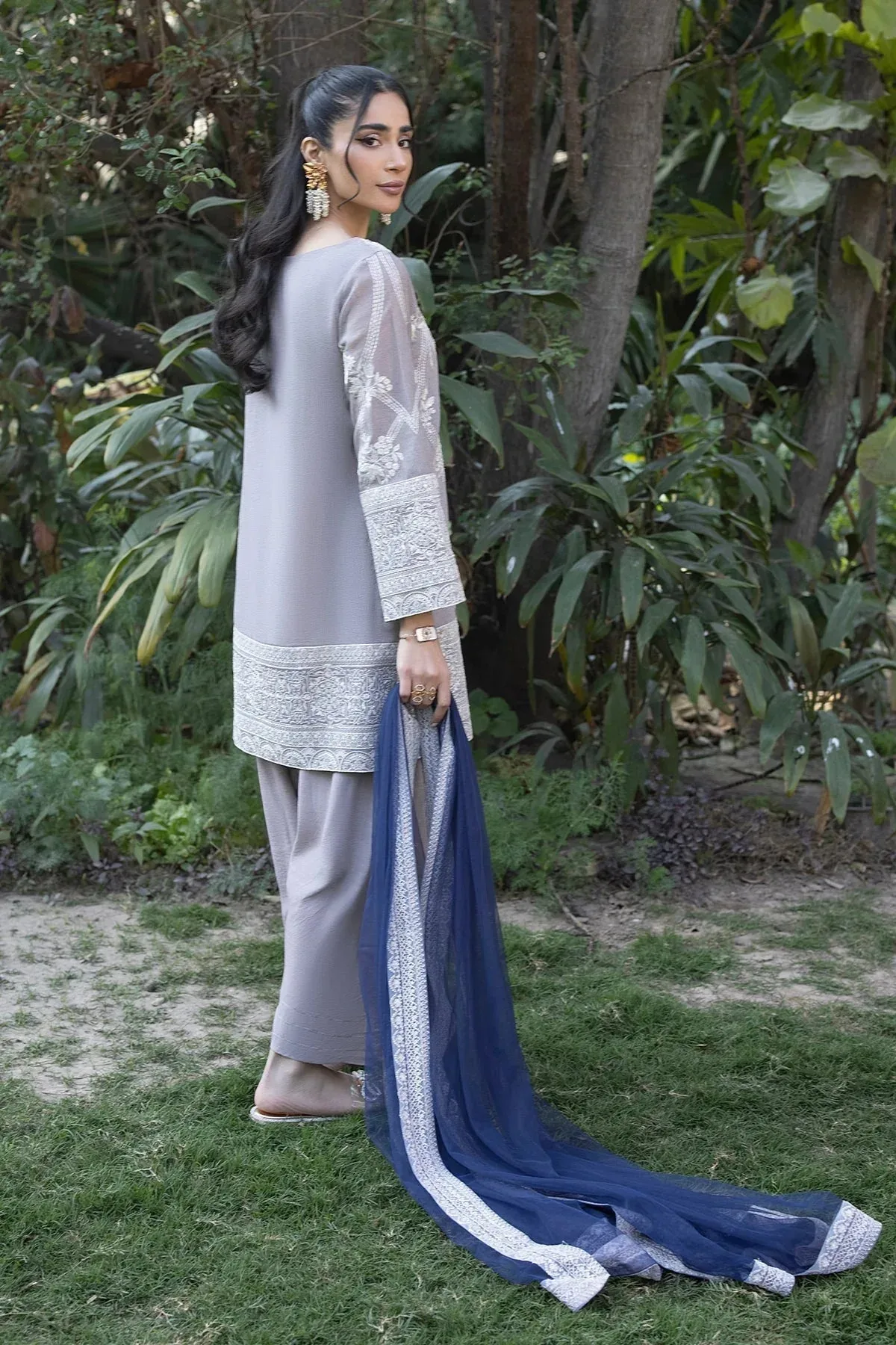 Erum Khan Shahzeen Eid Collection Grey Raw Silk – view 2 – Poshaq