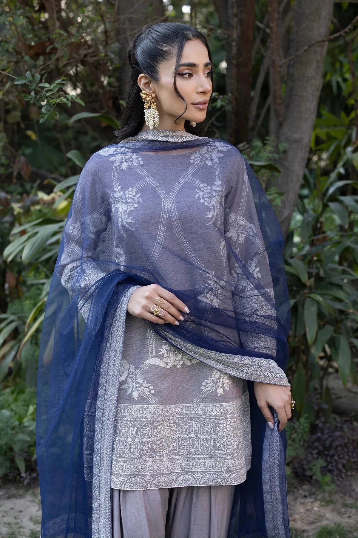 Erum Khan Shahzeen Eid Collection Grey Raw Silk – view 4 – Poshaq