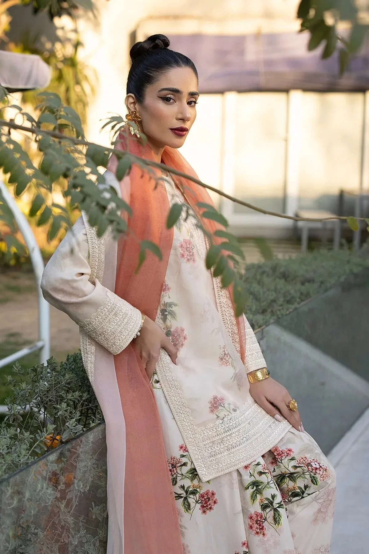 Erum Khan Shahzeen Eid Collection Ivory Organza – view 3 – Poshaq