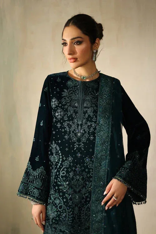 Baroque Velvet 25 Mineral Green Organza – view 4 – Poshaq