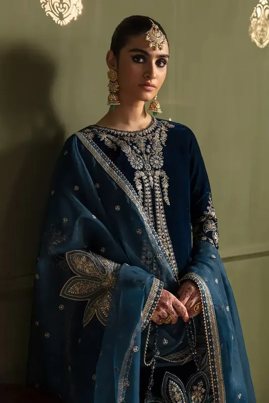 Baroque Jahanara Luxury Velvet 23 Teal Organza – view 1 – Poshaq