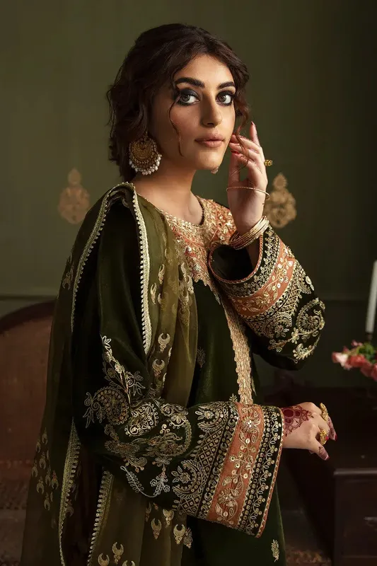 Baroque Jahanara Luxury Velvet 23 Green Organza – view 1 – Poshaq
