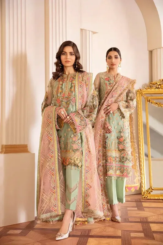 Baroque Chantelle 23 Green Silk – view 1 – Poshaq
