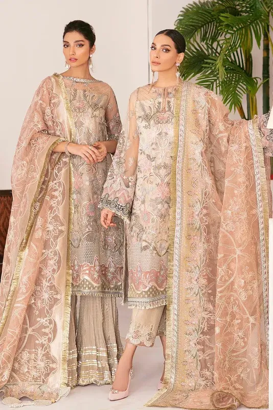 Baroque Chantelle 23 Beige Organza – view 1 – Poshaq