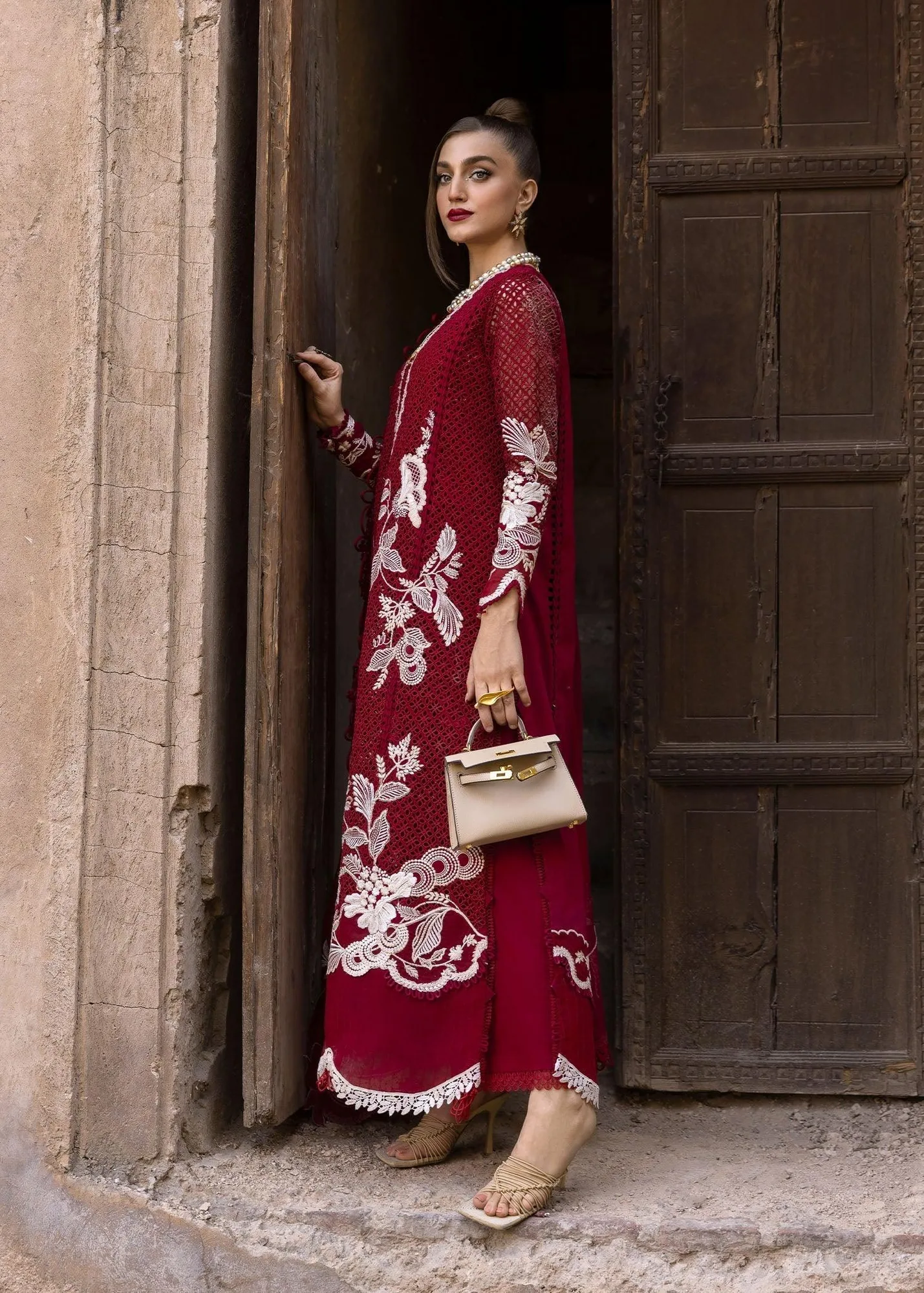 Crimson Tasawar 25 Red Georgette – view 2 – Poshaq