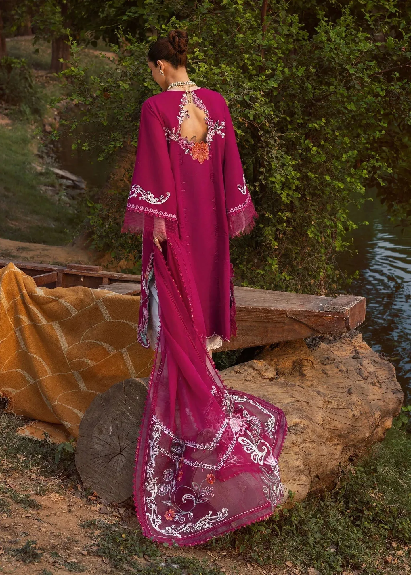 Crimson Tasawar 25 Berry Organza – view 2 – Poshaq