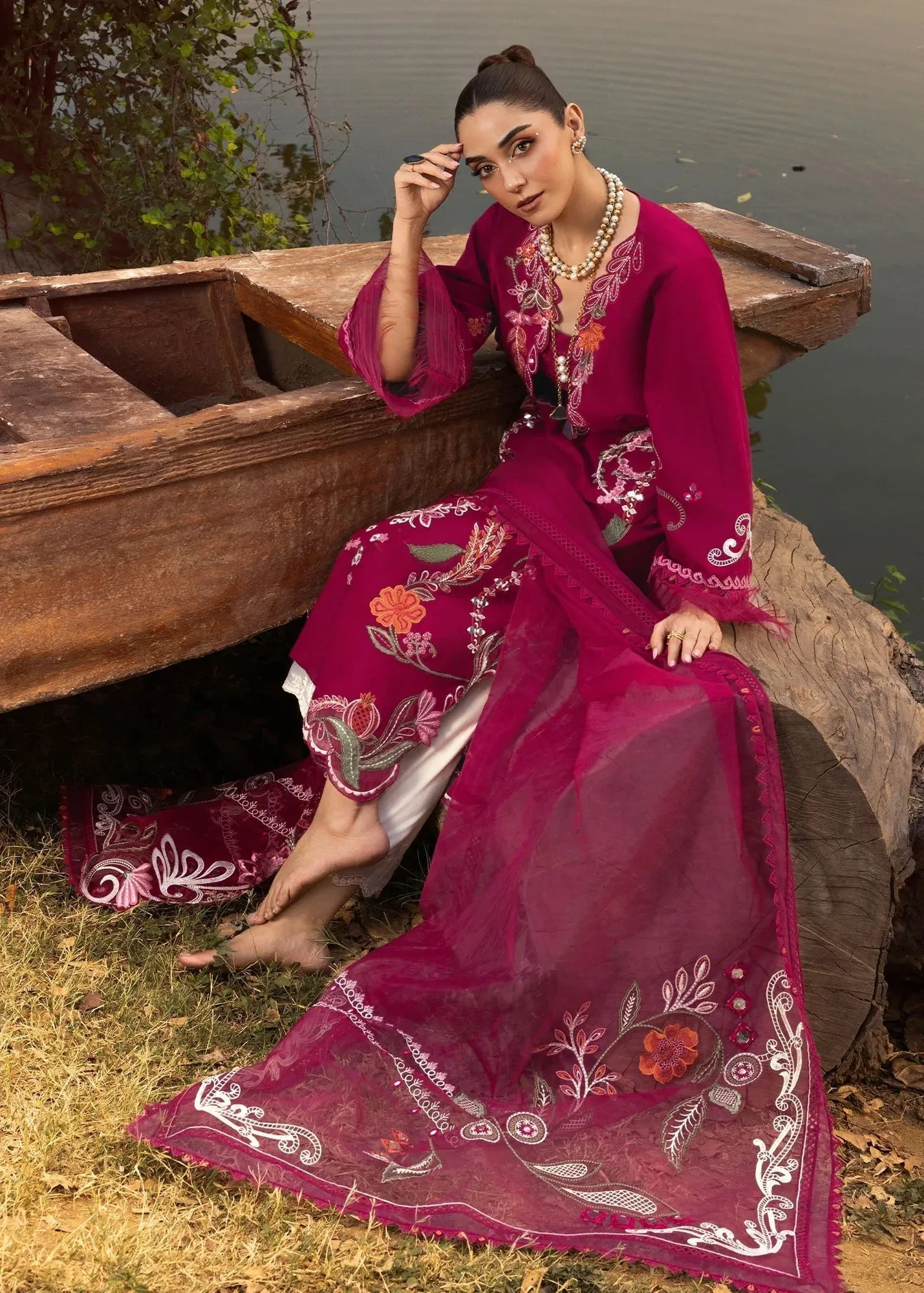 Crimson Tasawar 25 Berry Organza – view 5 – Poshaq