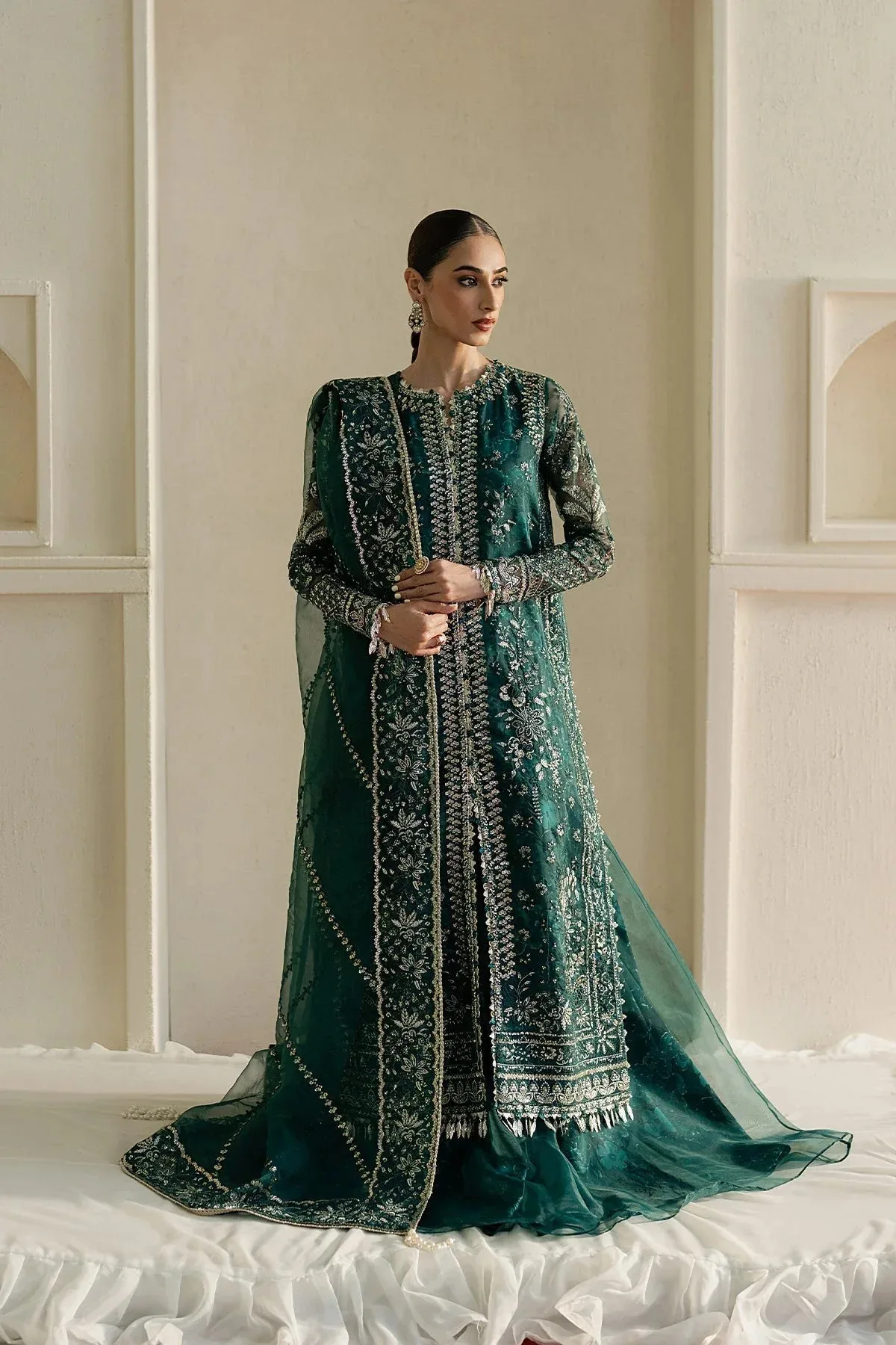 Ayzel Pehli Nazar 25 Bottle Green Organza – view 1 – Poshaq
