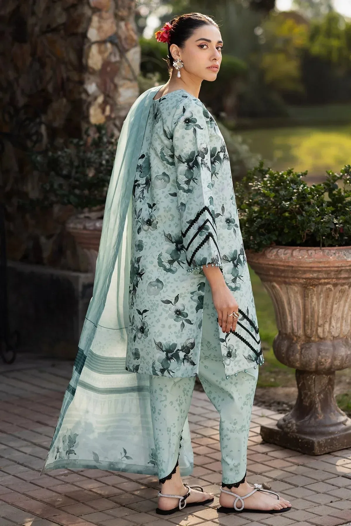 Alizeh Sheen Lawn Prints 25 Mint Lawn – view 2 – Poshaq