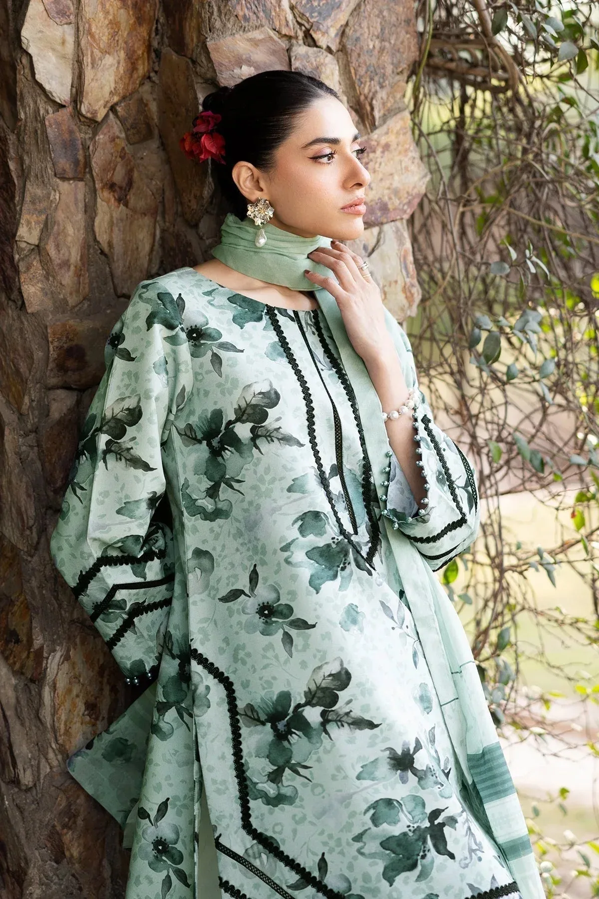 Alizeh Sheen Lawn Prints 25 Mint Lawn – view 3 – Poshaq
