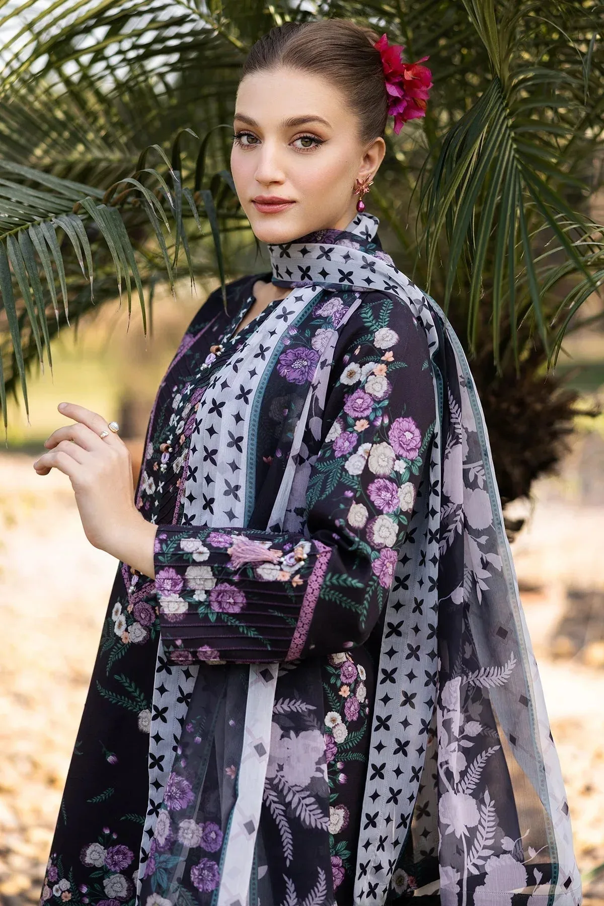 Alizeh Sheen Lawn Prints 25 Black Chiffon – view 4 – Poshaq