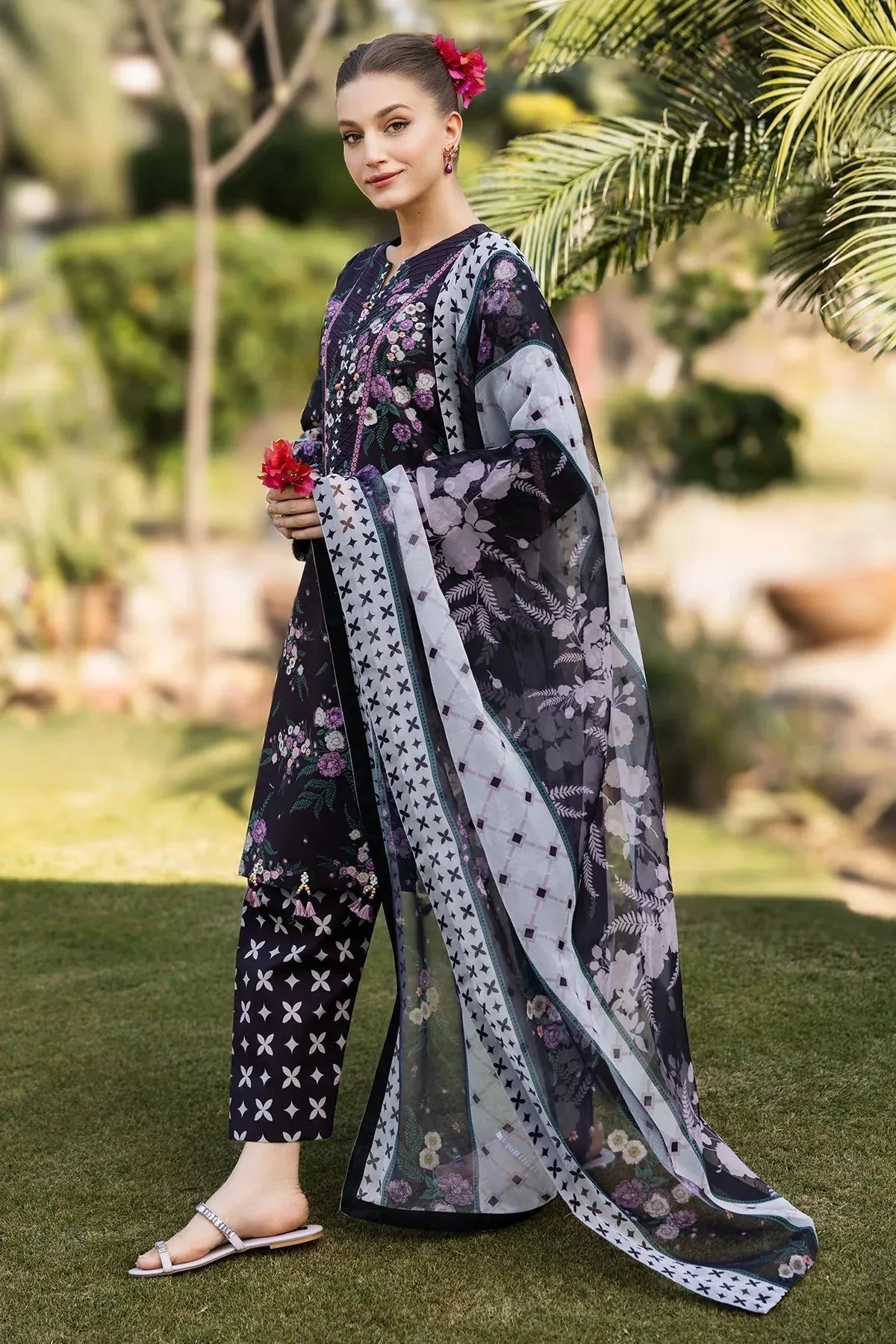 Alizeh Sheen Lawn Prints 25 Black Chiffon – view 5 – Poshaq