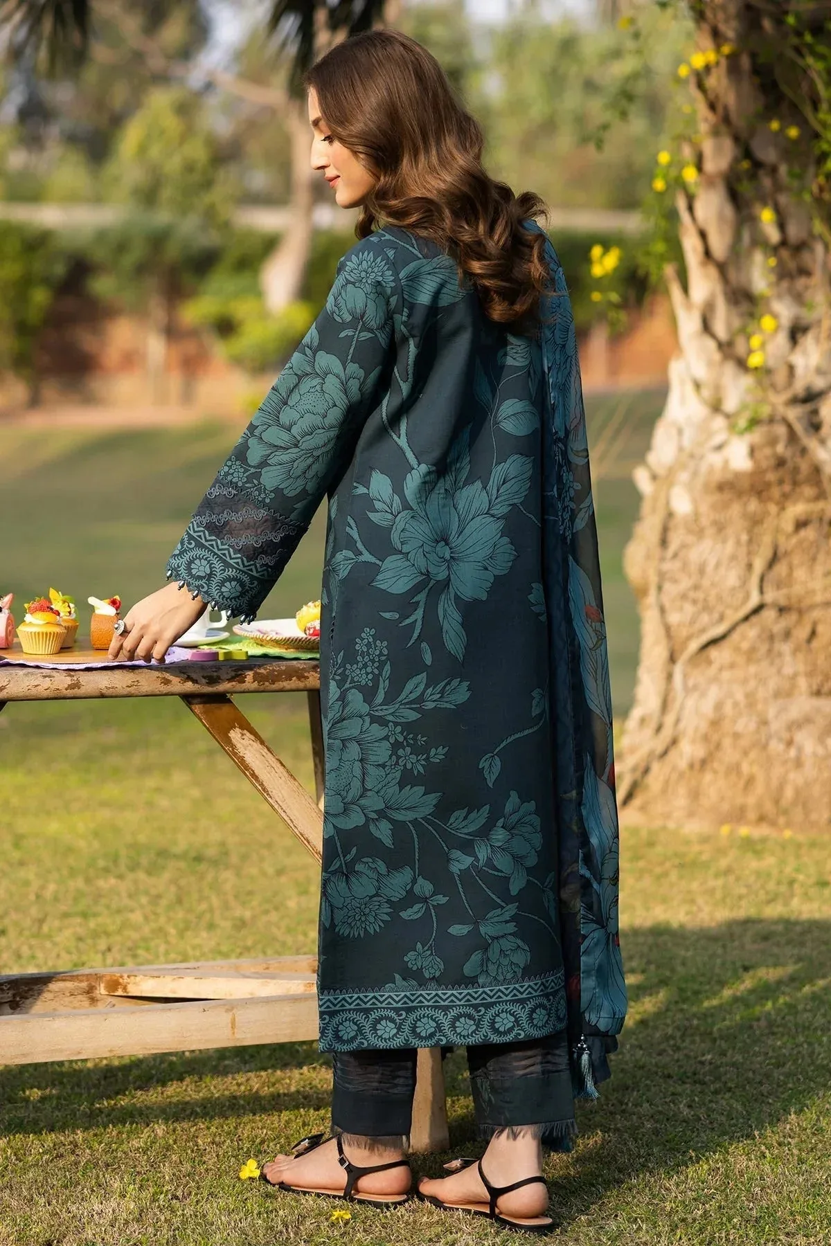 Alizeh Sheen Lawn Prints 25 Deep Teal Green Chiffon – view 2 – Poshaq