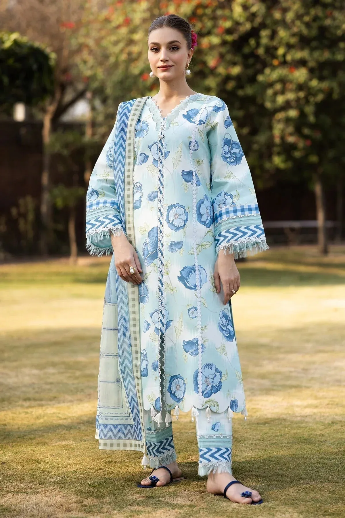 Alizeh Sheen Lawn Prints 25 Ice Blue Chiffon – view 1 – Poshaq