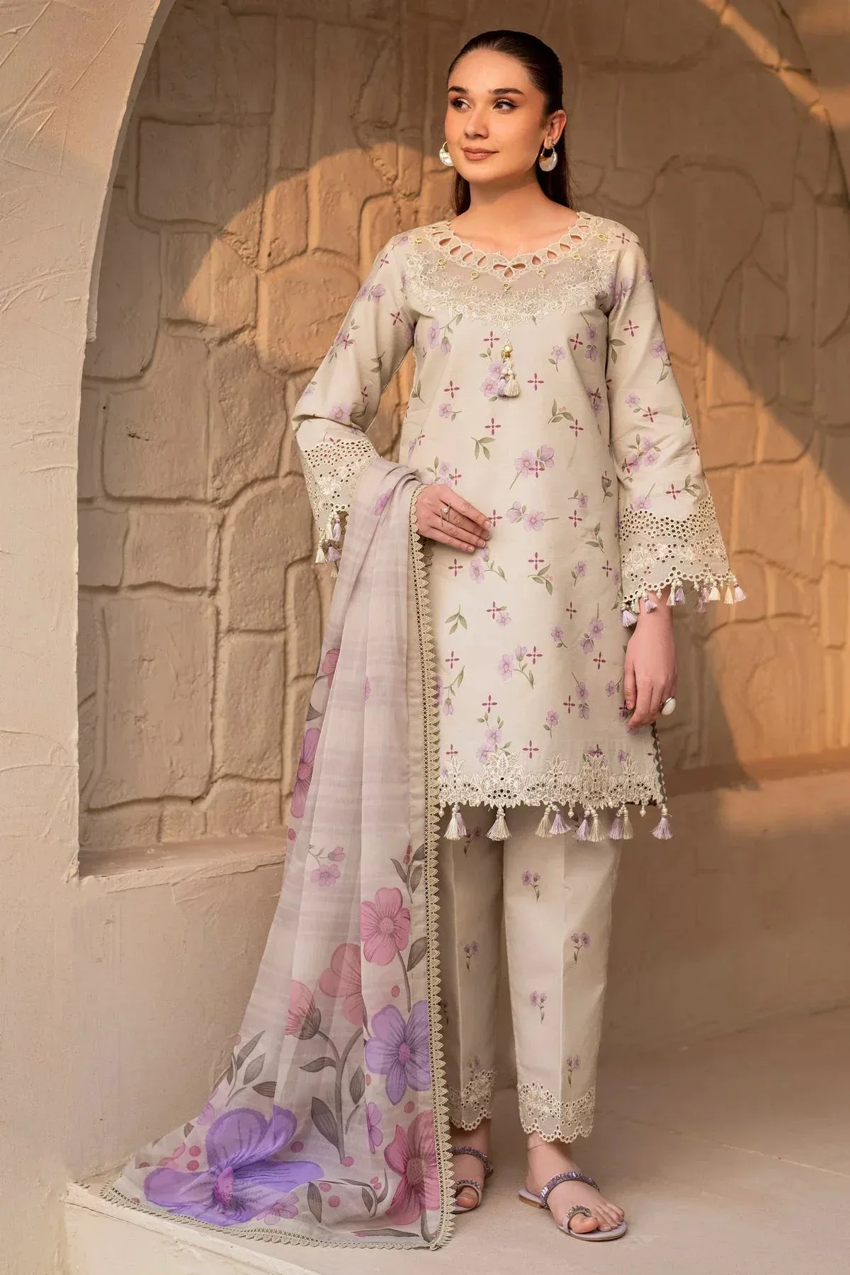 Alizeh Levana Lawn Pale Brown Chiffon – view 5 – Poshaq