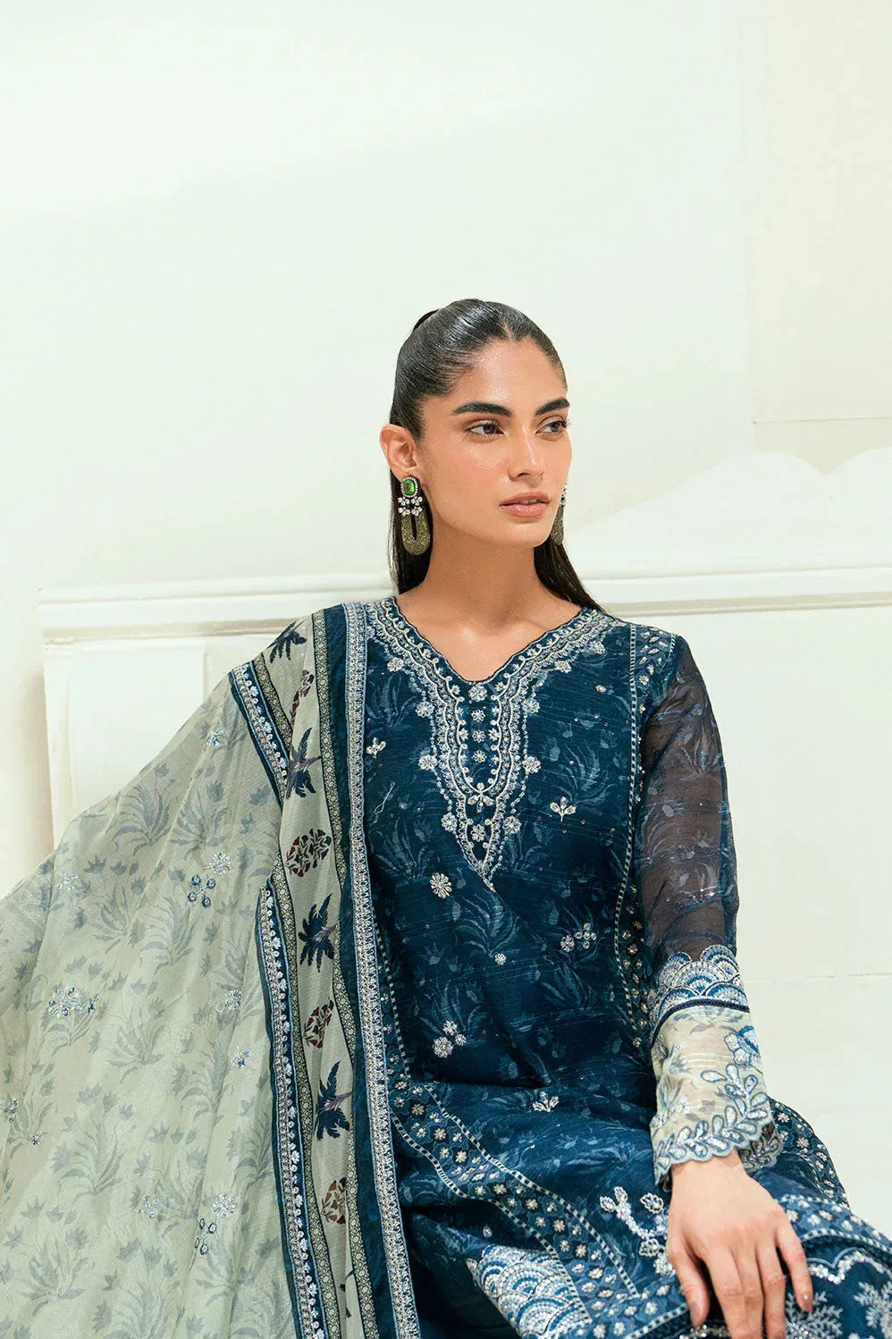 Dhanak Signature Pret Zinc – view 3 – Poshaq
