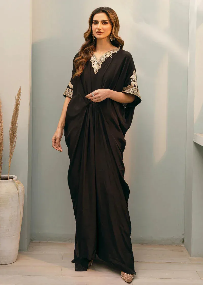Black silk kaftan with subtle sheen and elegant drape – view 1 – Poshaq
