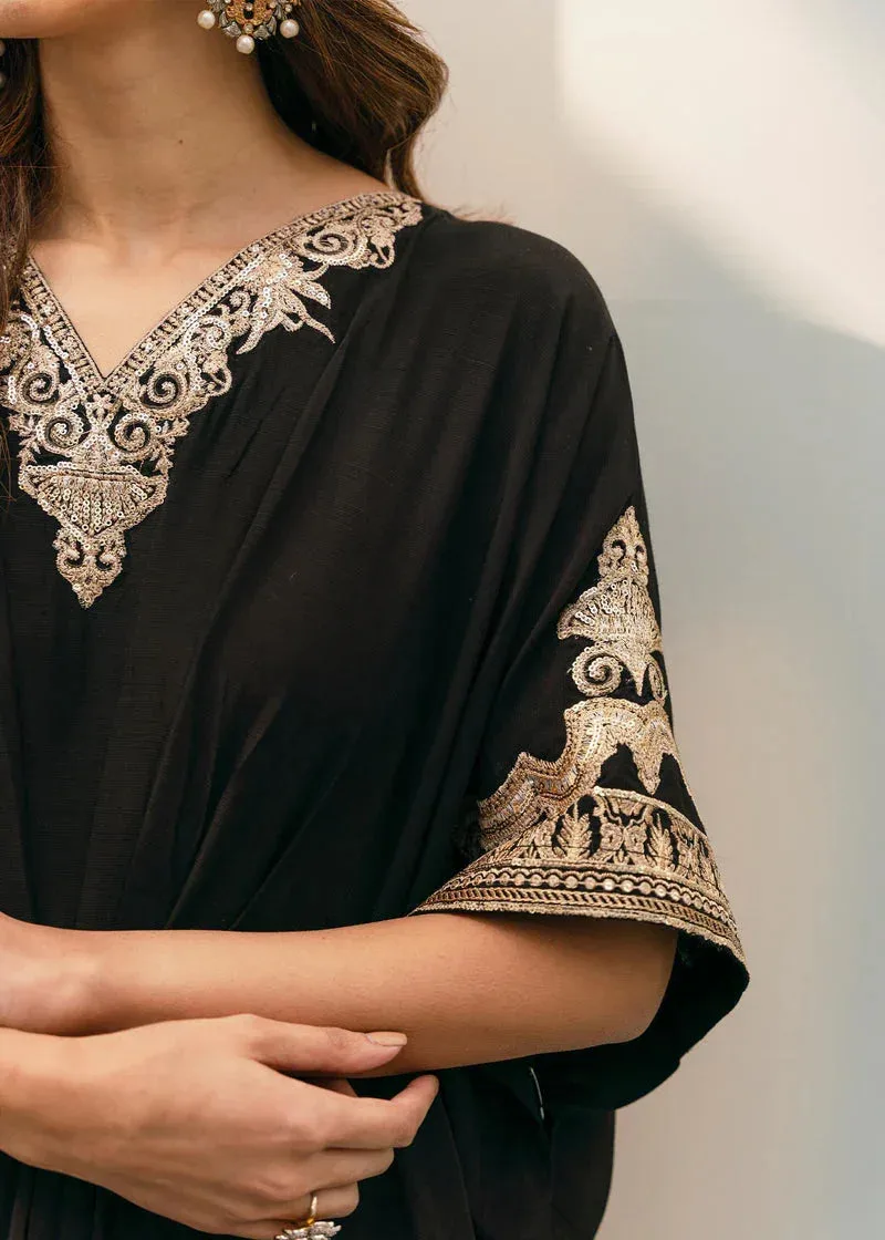 Black silk kaftan with subtle sheen and elegant drape – view 5 – Poshaq