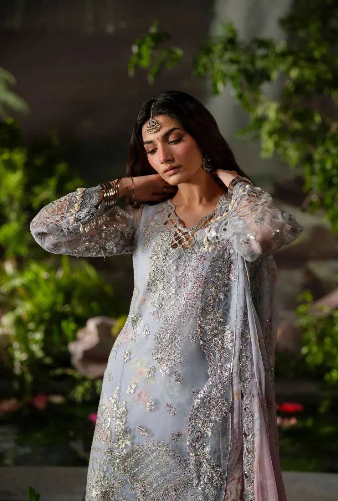 AJR Couture Dastan e Ishq Grey Organza – view 4 – Poshaq