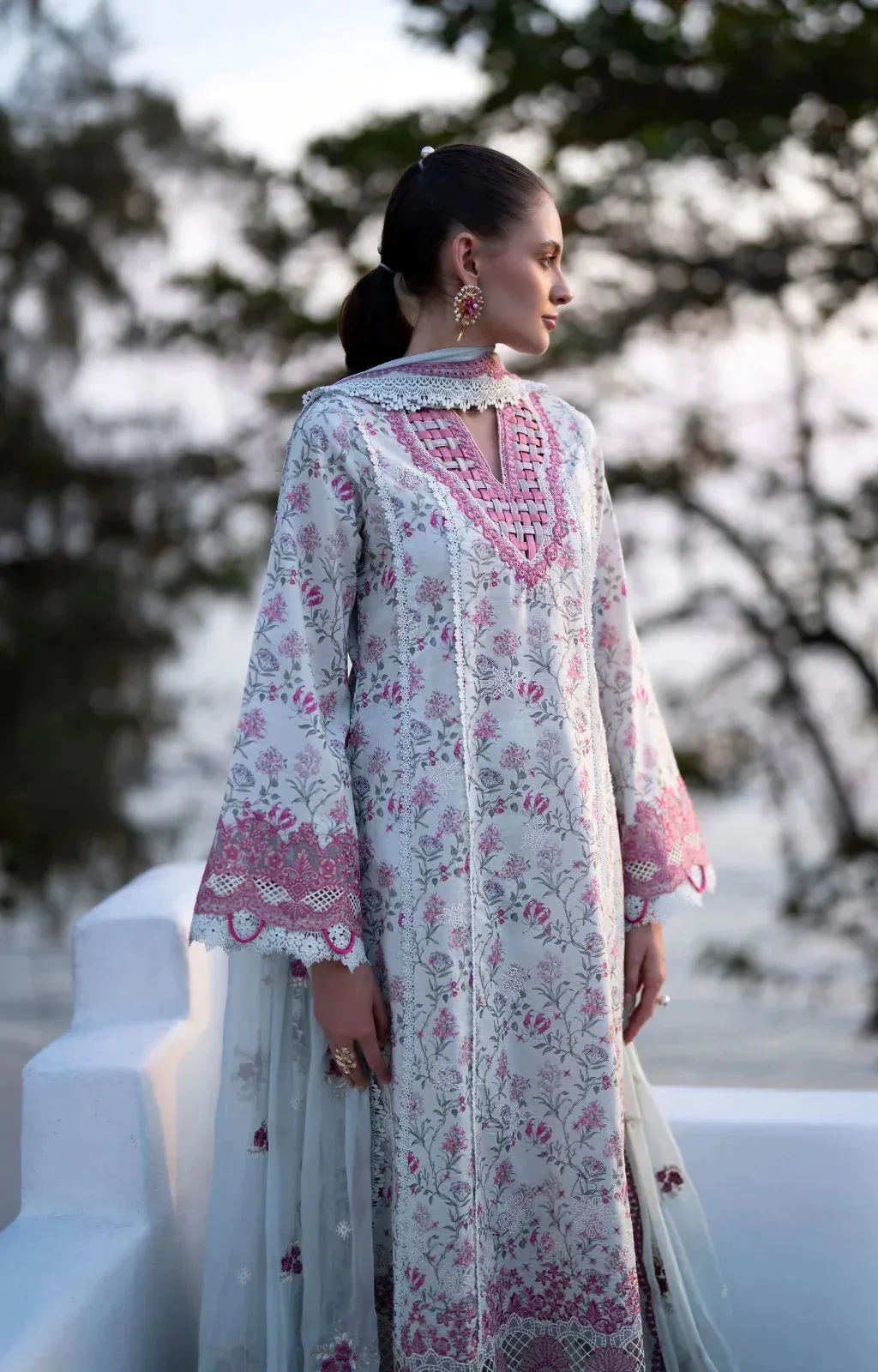 AJR Couture Printakari Lawn 25 Ice Blue Chiffon – view 4 – Poshaq