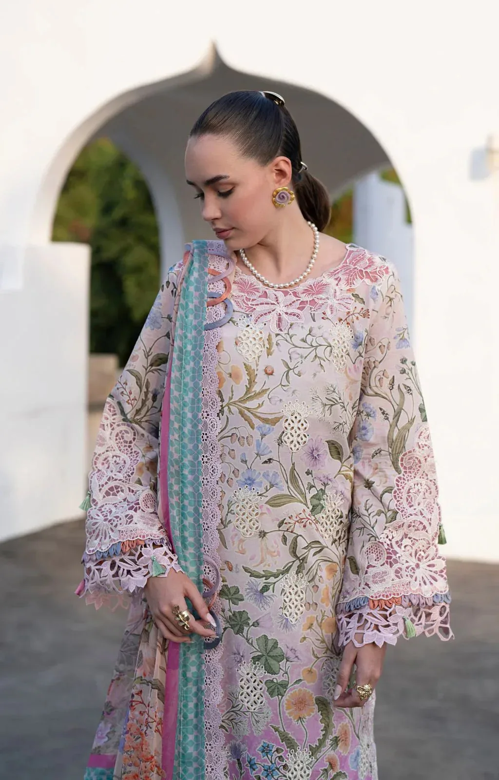 AJR Couture Printakari Lawn 25 Omber Chiffon – view 4 – Poshaq