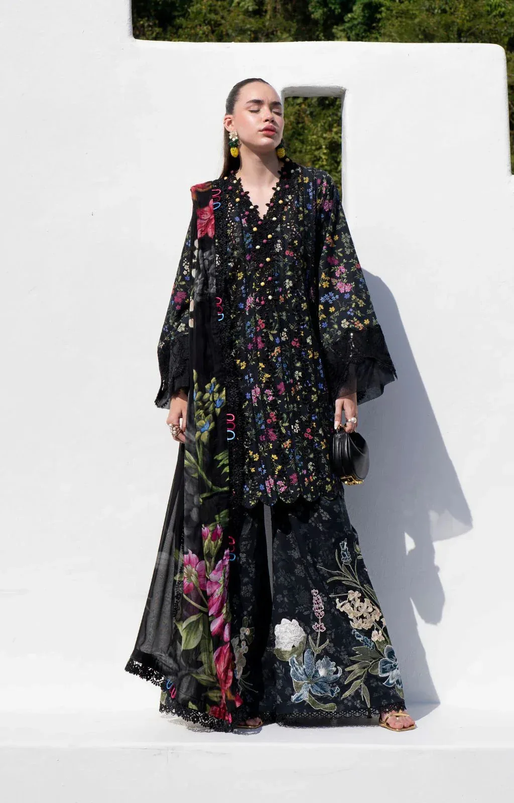 AJR Couture Printakari Lawn 25 Black Lawn – view 1 – Poshaq