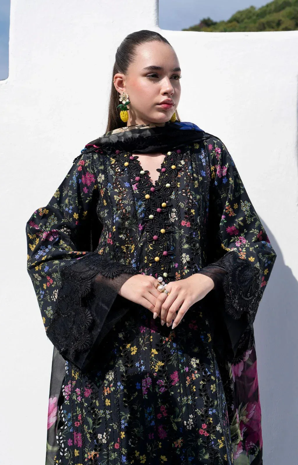 AJR Couture Printakari Lawn 25 Black Lawn – view 3 – Poshaq