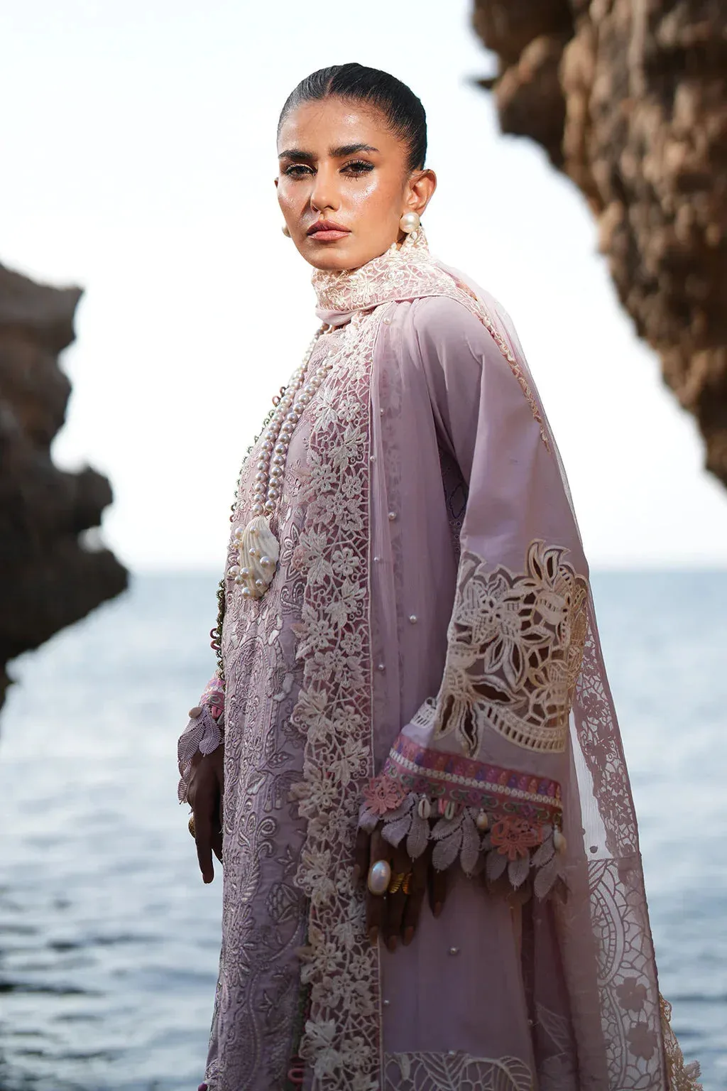 AJR Couture Dastan Luxury Lawn 25 Lilac Organza – view 4 – Poshaq