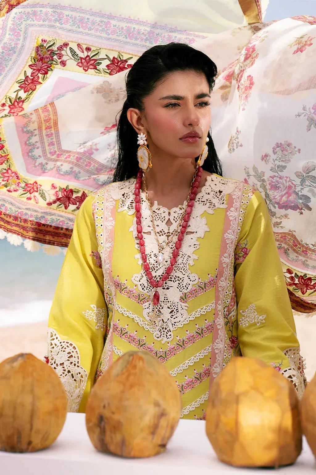AJR Couture Dastan Luxury Lawn 25 Yellow Organza – view 4 – Poshaq