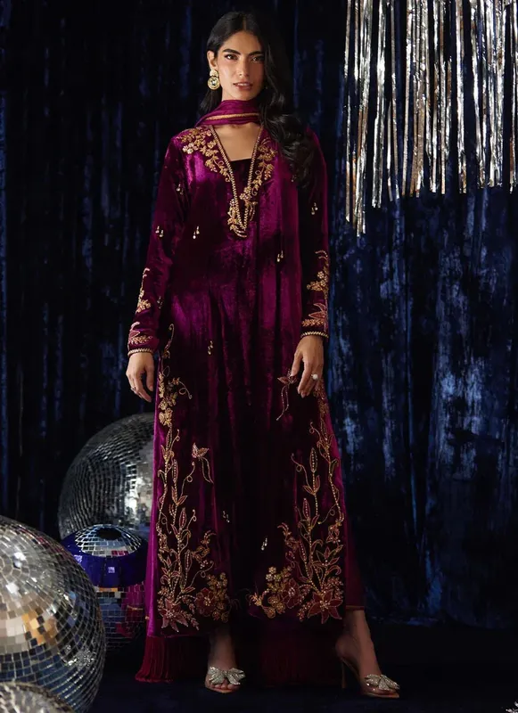 Farah Talib Aziz Velvet Fete 4 Magenta Raw Silk – view 1 – Poshaq