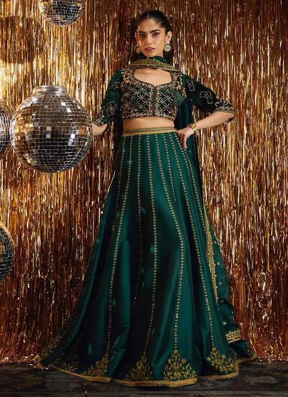 Farah Talib Aziz Velvet Fete 4 Green Raw Silk – view 1 – Poshaq