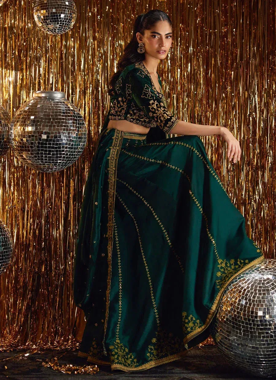Farah Talib Aziz Velvet Fete 4 Green Raw Silk – view 7 – Poshaq
