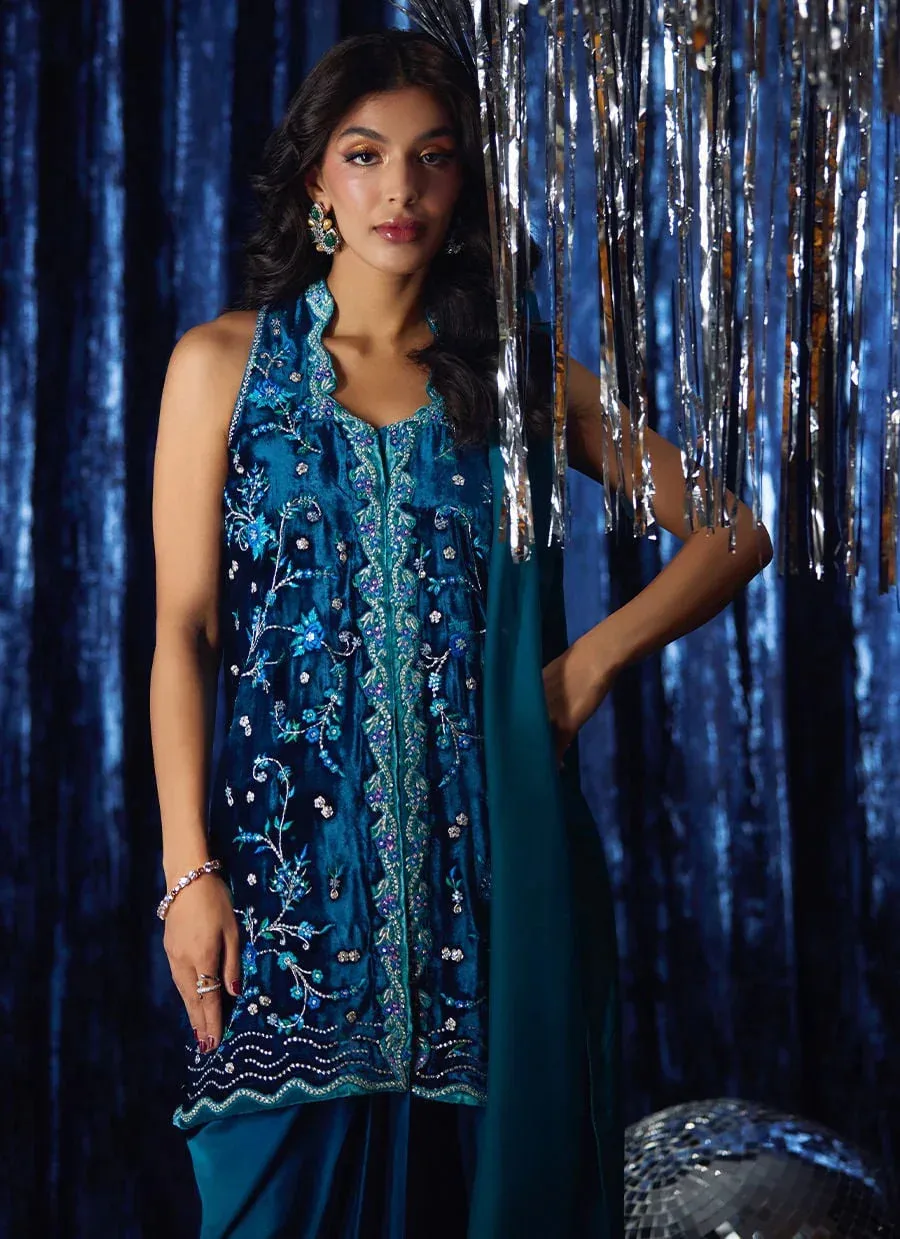 Farah Talib Aziz Velvet Fete 4 Green Velvet – view 3 – Poshaq