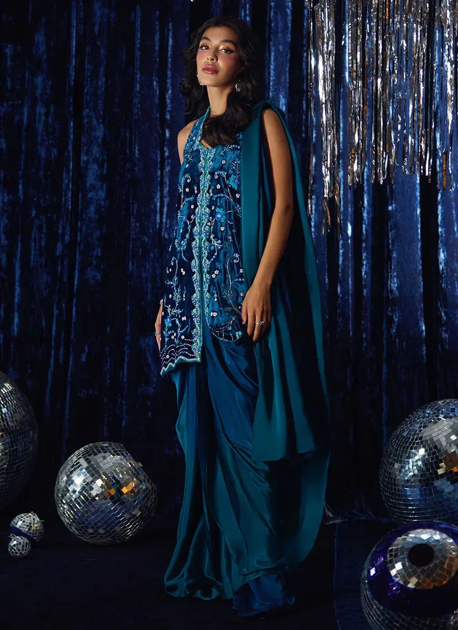 Farah Talib Aziz Velvet Fete 4 Green Velvet – view 5 – Poshaq
