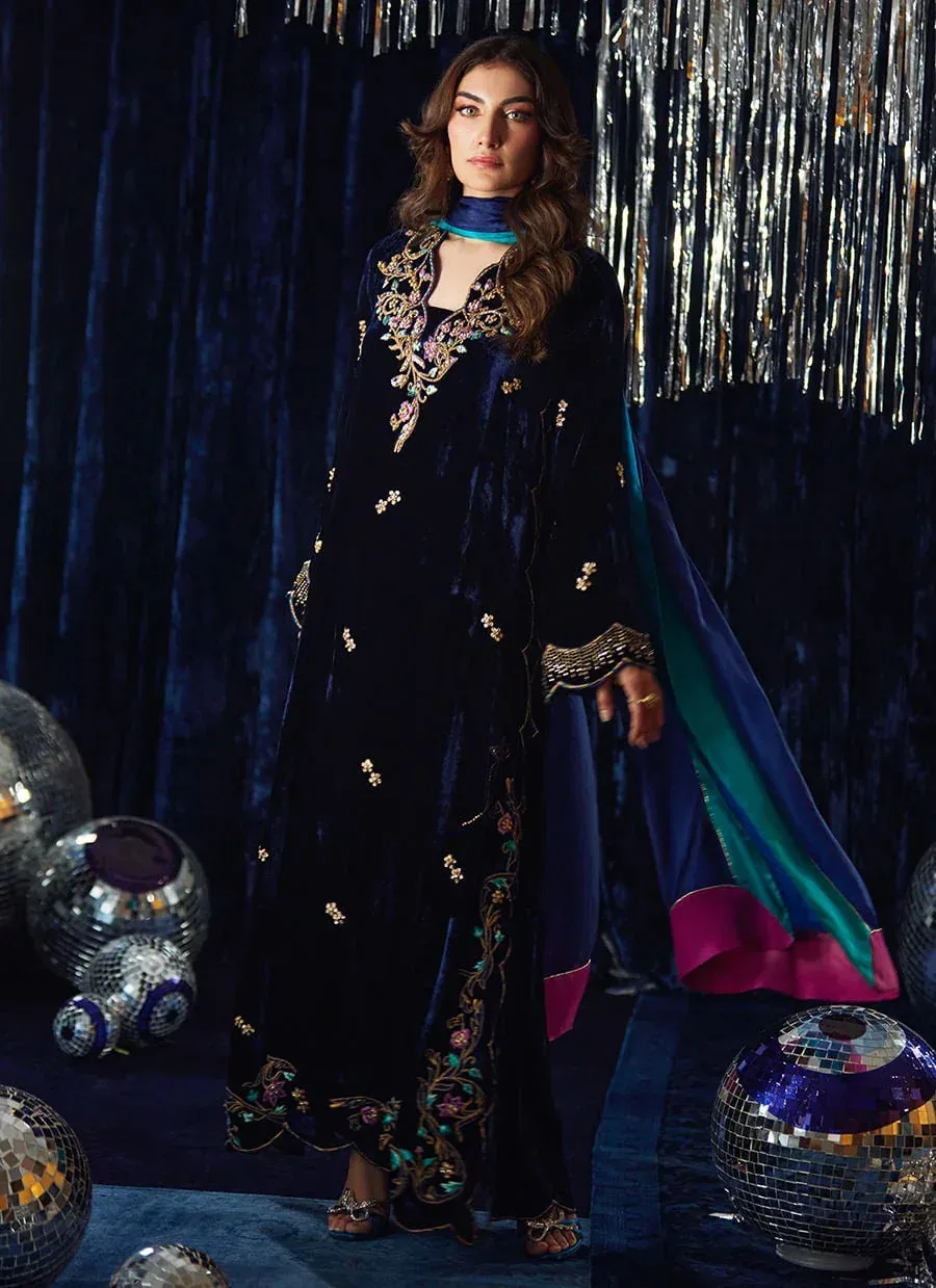 Farah Talib Aziz Velvet Fete 4 Pink Raw Silk – view 1 – Poshaq