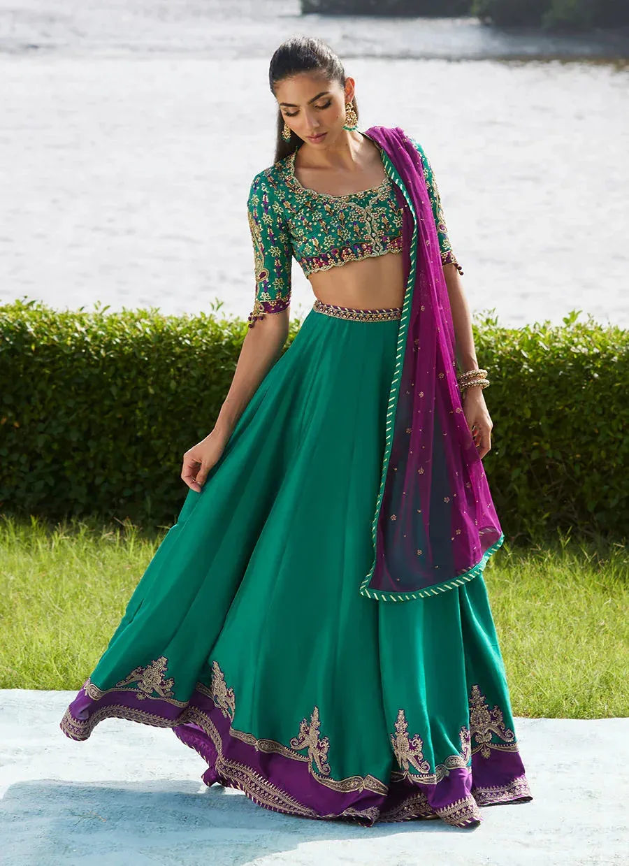 Farah Talib Aziz Mayna Festive Luxe Pret Emerald Green Raw Silk – view 5 – Poshaq
