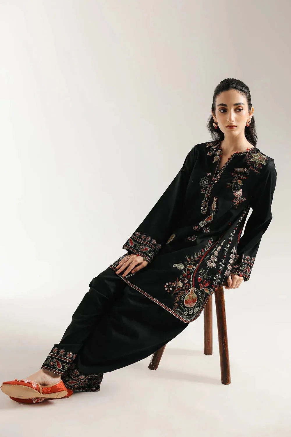 Ethnic Rozana Collection 25 Black – view 4 – Poshaq
