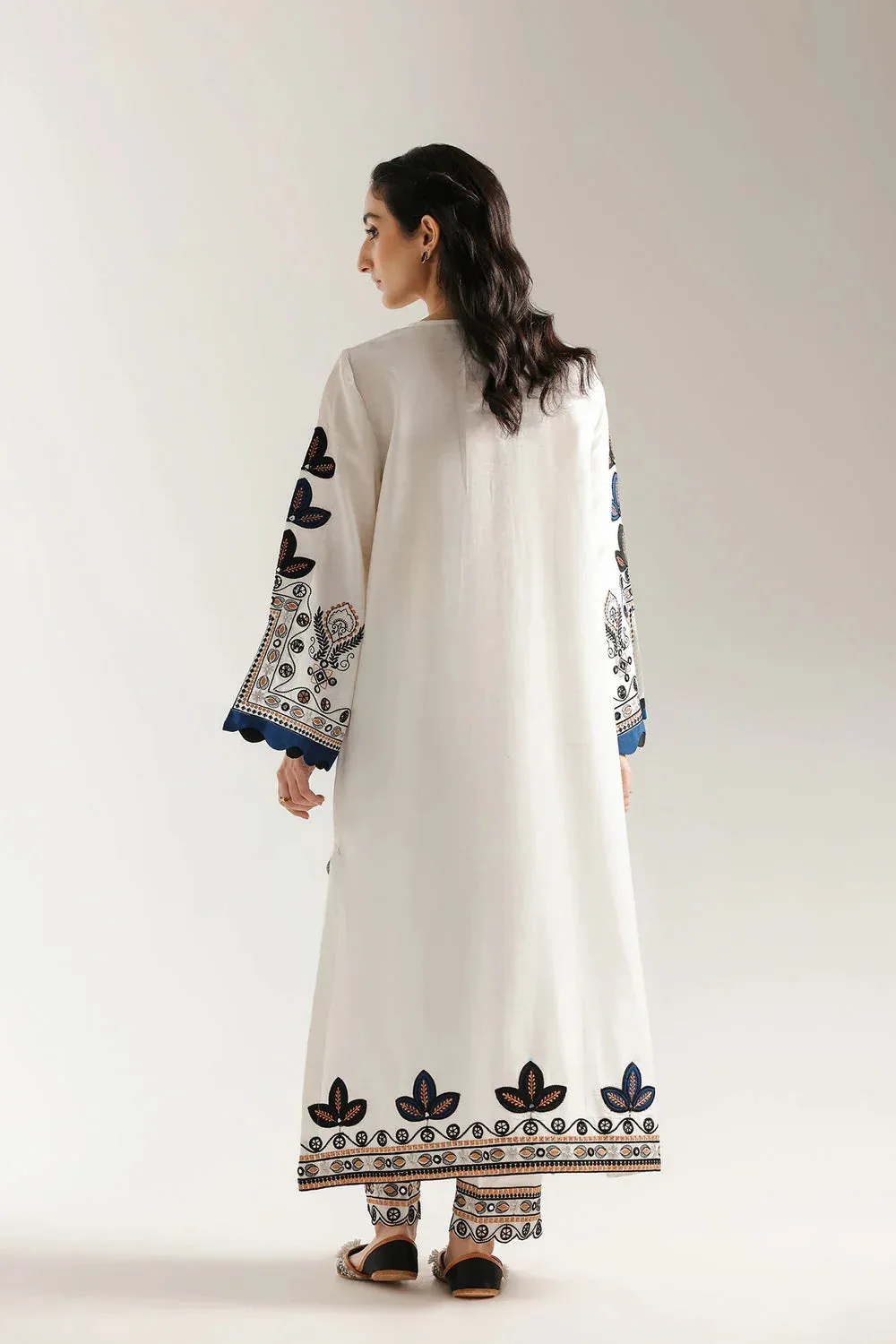 Ethnic Rozana Collection 25 Off White – view 2 – Poshaq
