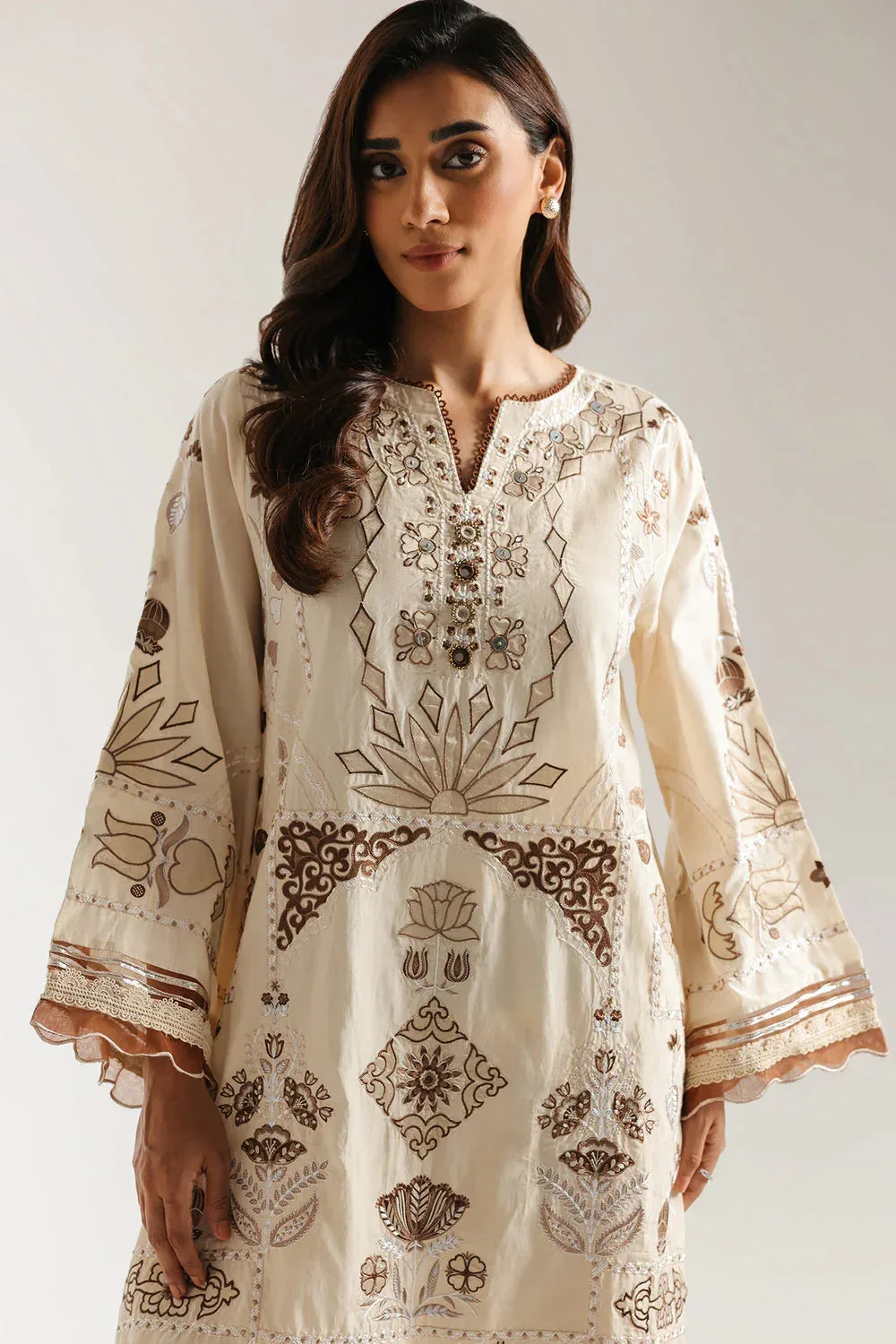 Ethnic Rozana Collection 25 Beige – view 3 – Poshaq