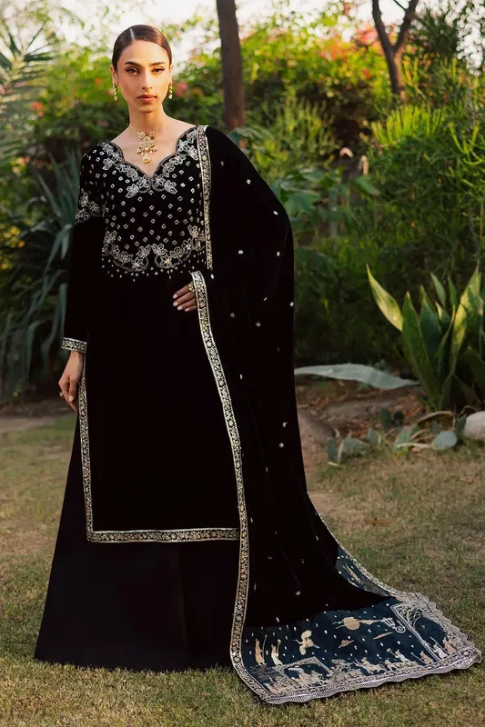 Nureh Maya Velvet Black Raw Silk – view 1 – Poshaq