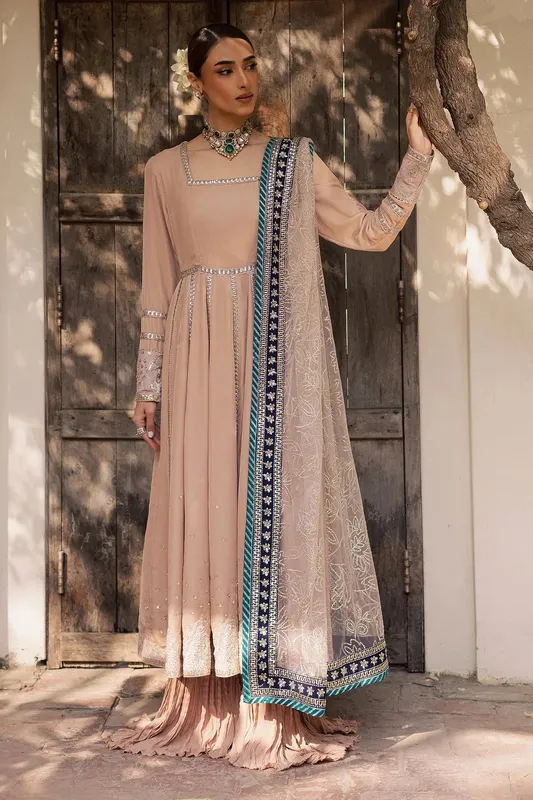 Nureh Maya Velvet Pale Peach Raw Silk – view 1 – Poshaq