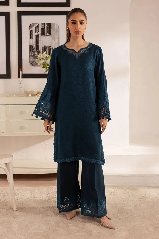 Nureh Shades of Winter Deep Teal – view 1 – Poshaq