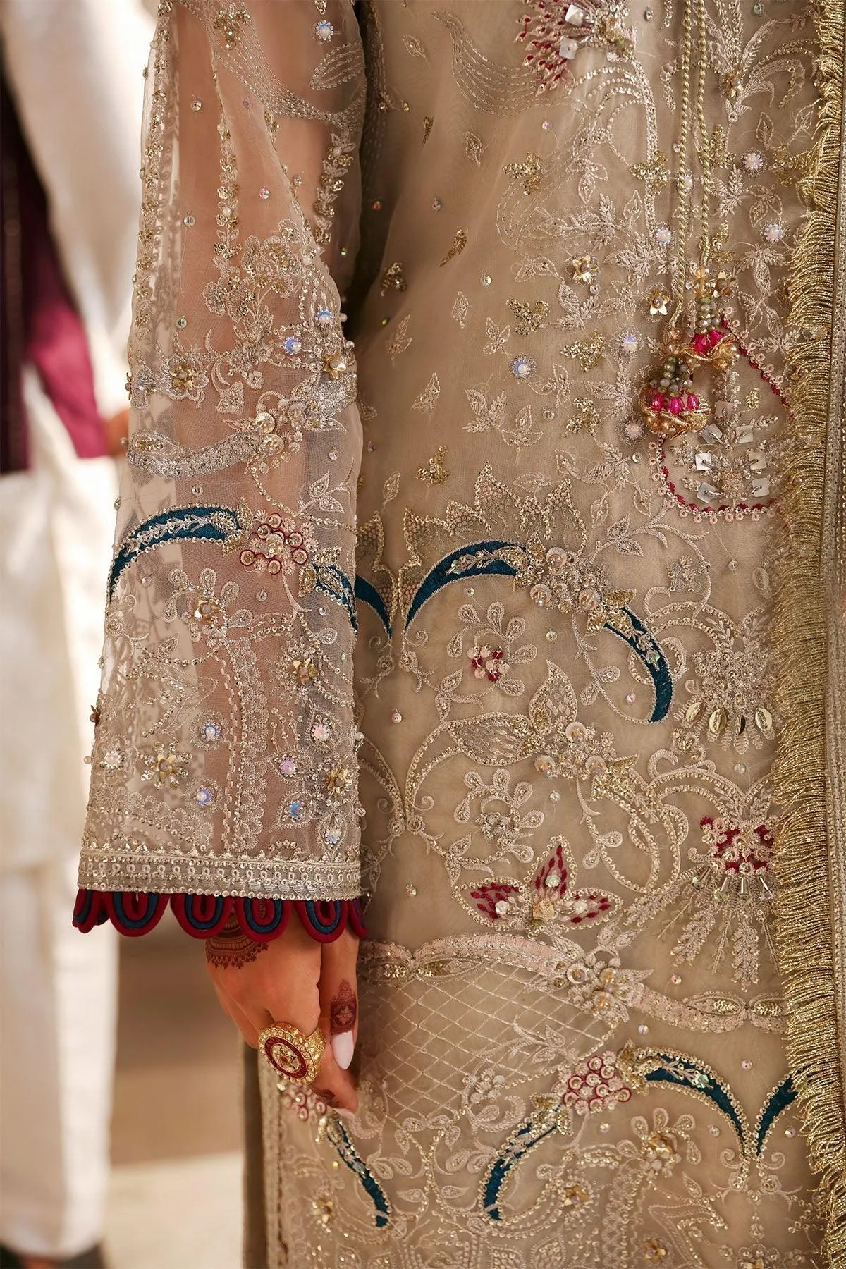 Nureh Jhoomro Wedding Formals Off White Raw Silk – view 6 – Poshaq