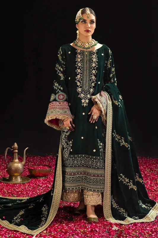 Nureh Maya Velvet 23 Bottle Green Raw Silk – view 1 – Poshaq