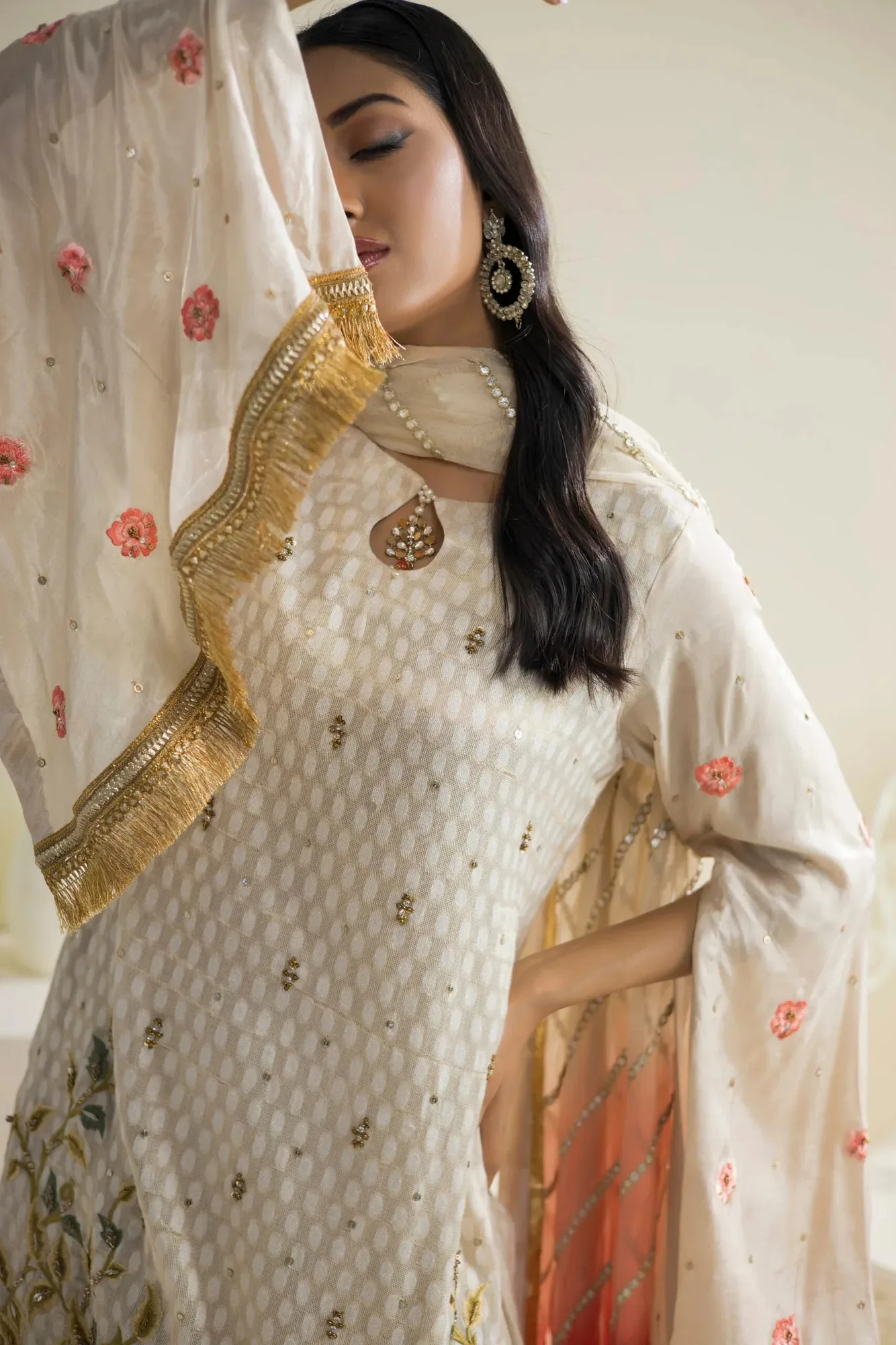 Farhat Jahan Luxury Pret Off White Silk – view 3 – Poshaq