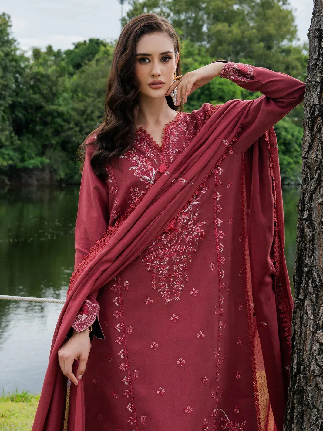 Faiza Faisal Hoor Karandi Maroon Karandi – view 3 – Poshaq